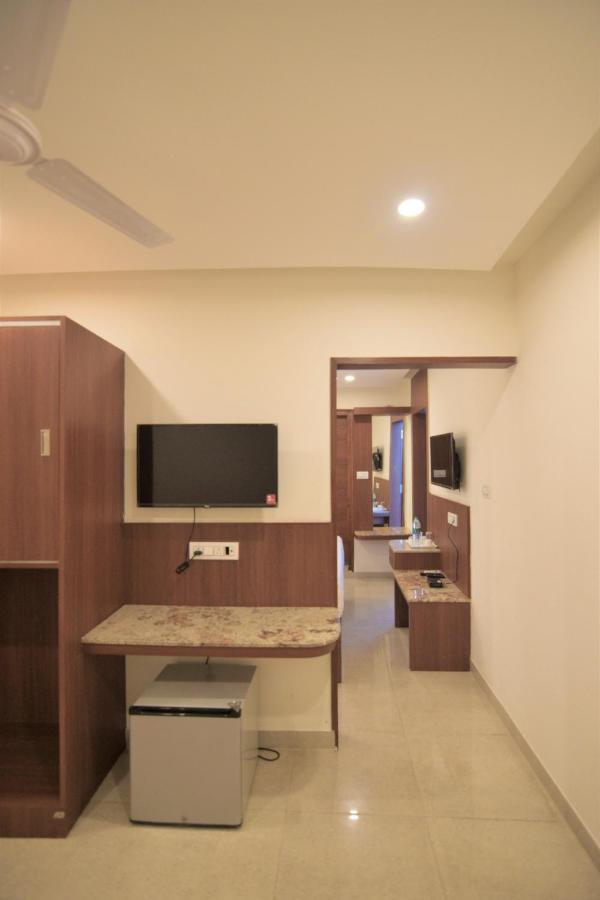 Hotel Dasya - Formerly Nice Stay The Business Hotel Bangalore Extérieur photo